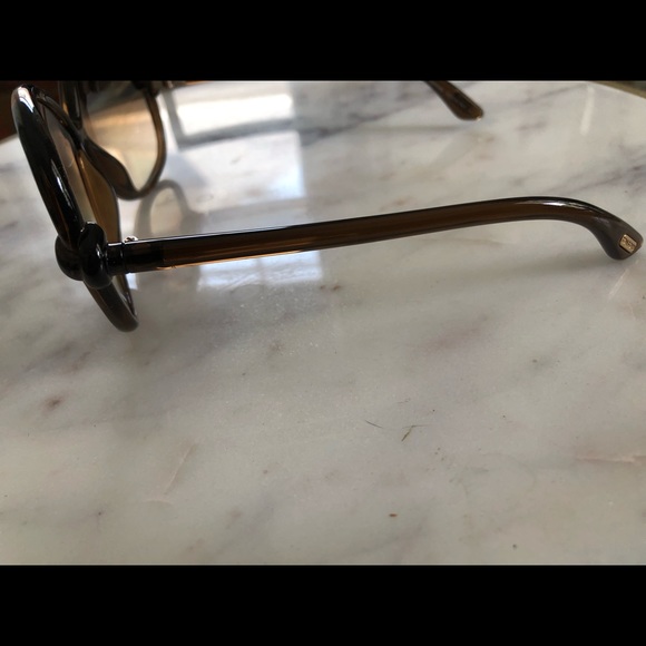 Sunglasses - Picture 3 of 4